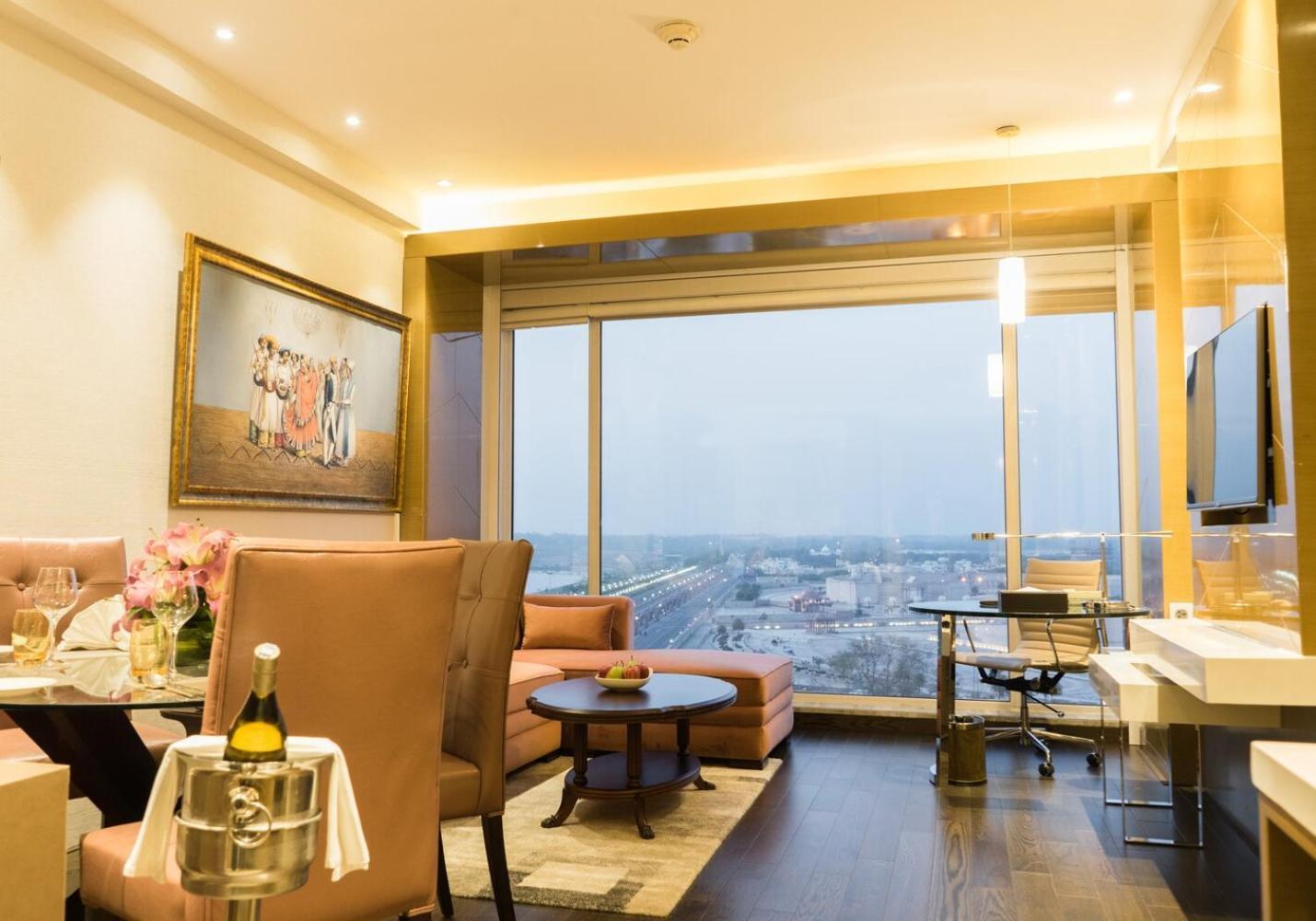 Renaissance Lucknow Hotel, Gomti Nagar Экстерьер фото