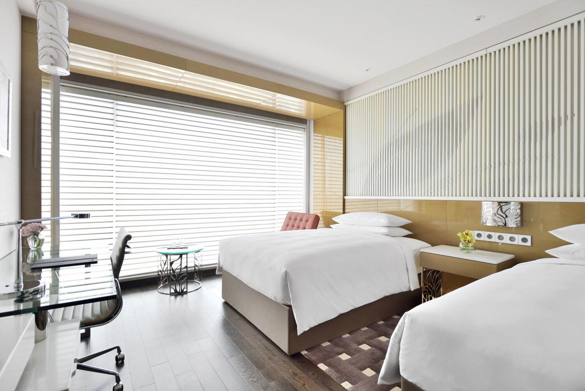 Renaissance Lucknow Hotel, Gomti Nagar Экстерьер фото