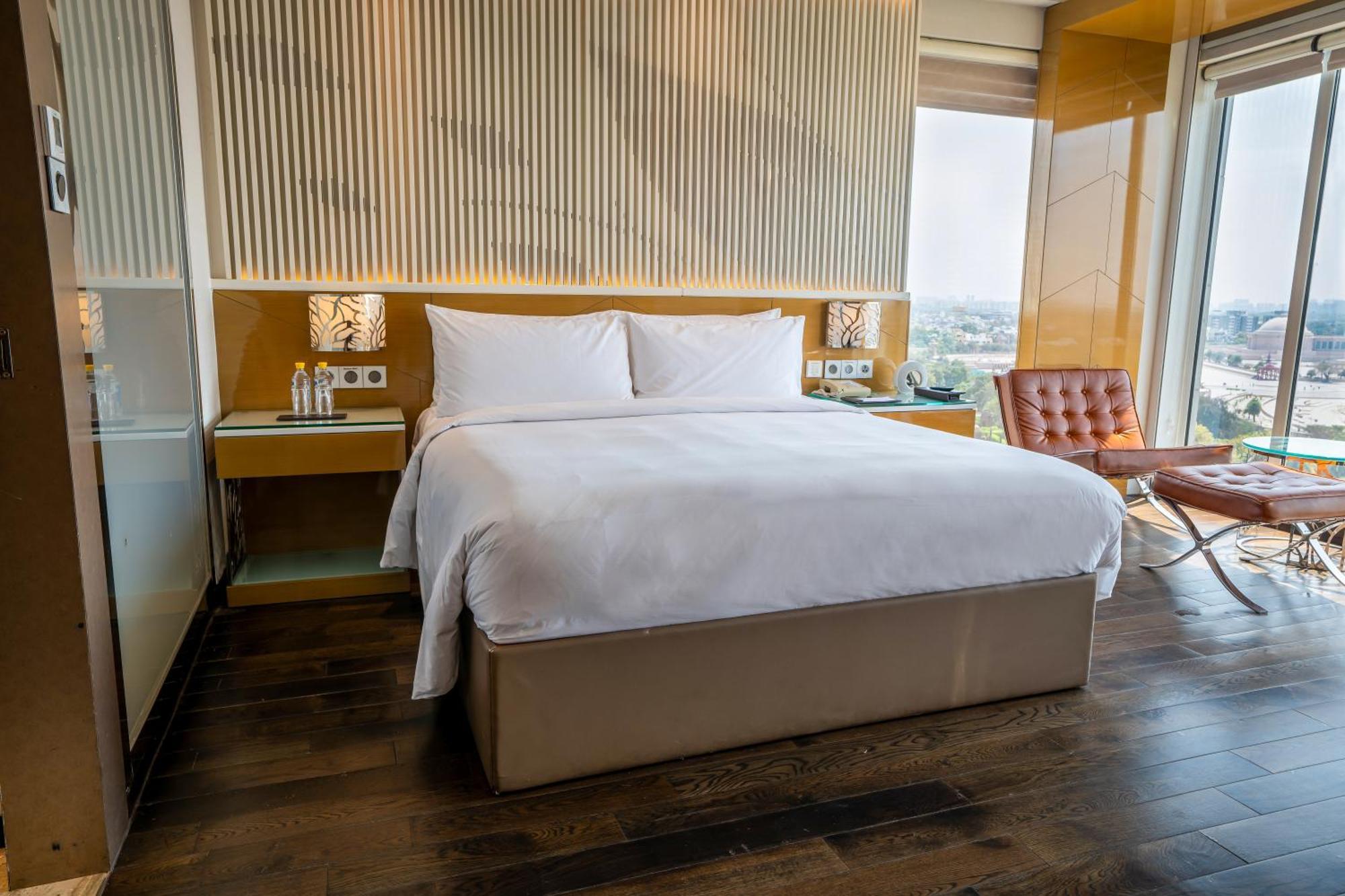 Renaissance Lucknow Hotel, Gomti Nagar Экстерьер фото